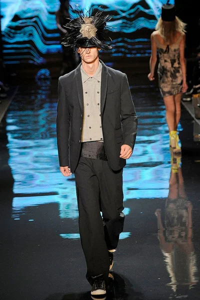 Look 54
